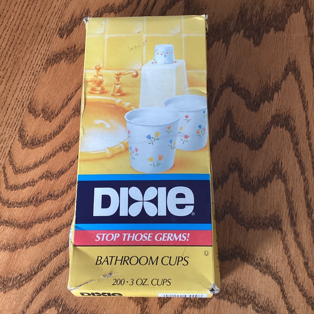 Sealed Box Vintage 1990s Dixie Bathroom Cups Tulips Flowers 200 Count 3 oz Cup